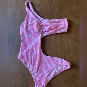 Frankie’s Bikinis X Hailee Steinfeld